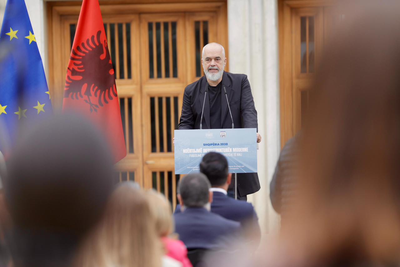 “Pakti për Universitetin po funksionon”, Rama te Politekniku: Angazhohuni për IA