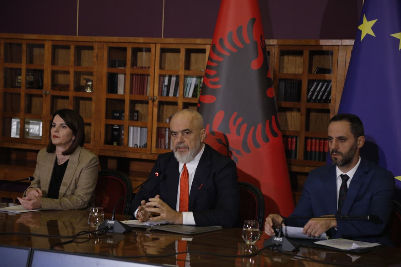 Ndërtimet, Rama: Kush kalon lejen në masën mbi 10 përqind, konfiskohet i gjithë objekti