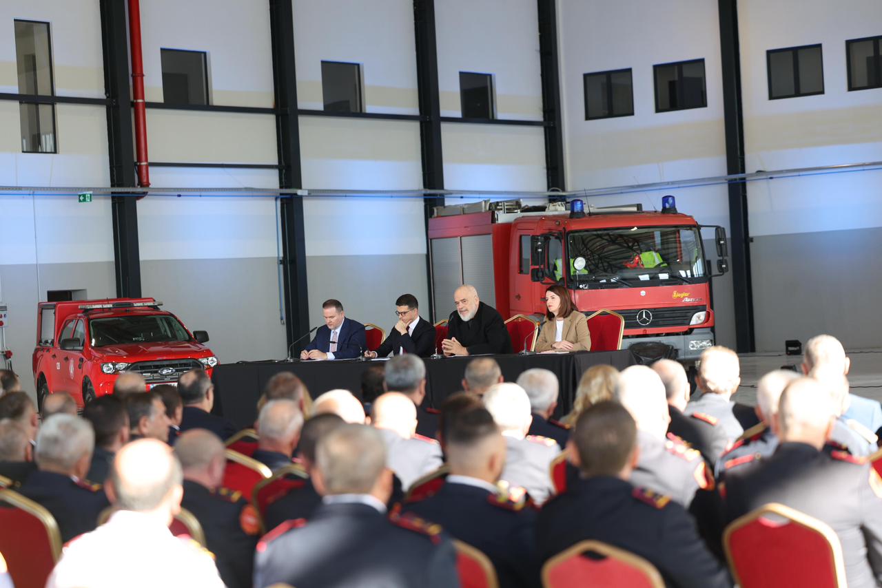 Rama: Në tokat që digjen për 30 vite nuk do të jepet leje ndërtimi