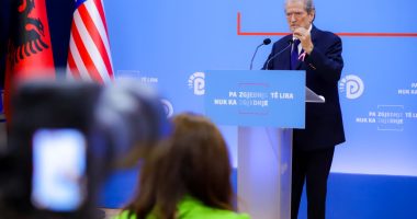 Berishët nuk e lëshojnë PD/ Doktori kërkon rikandidim, por rivali i vjen nga “brenda” shtëpisë