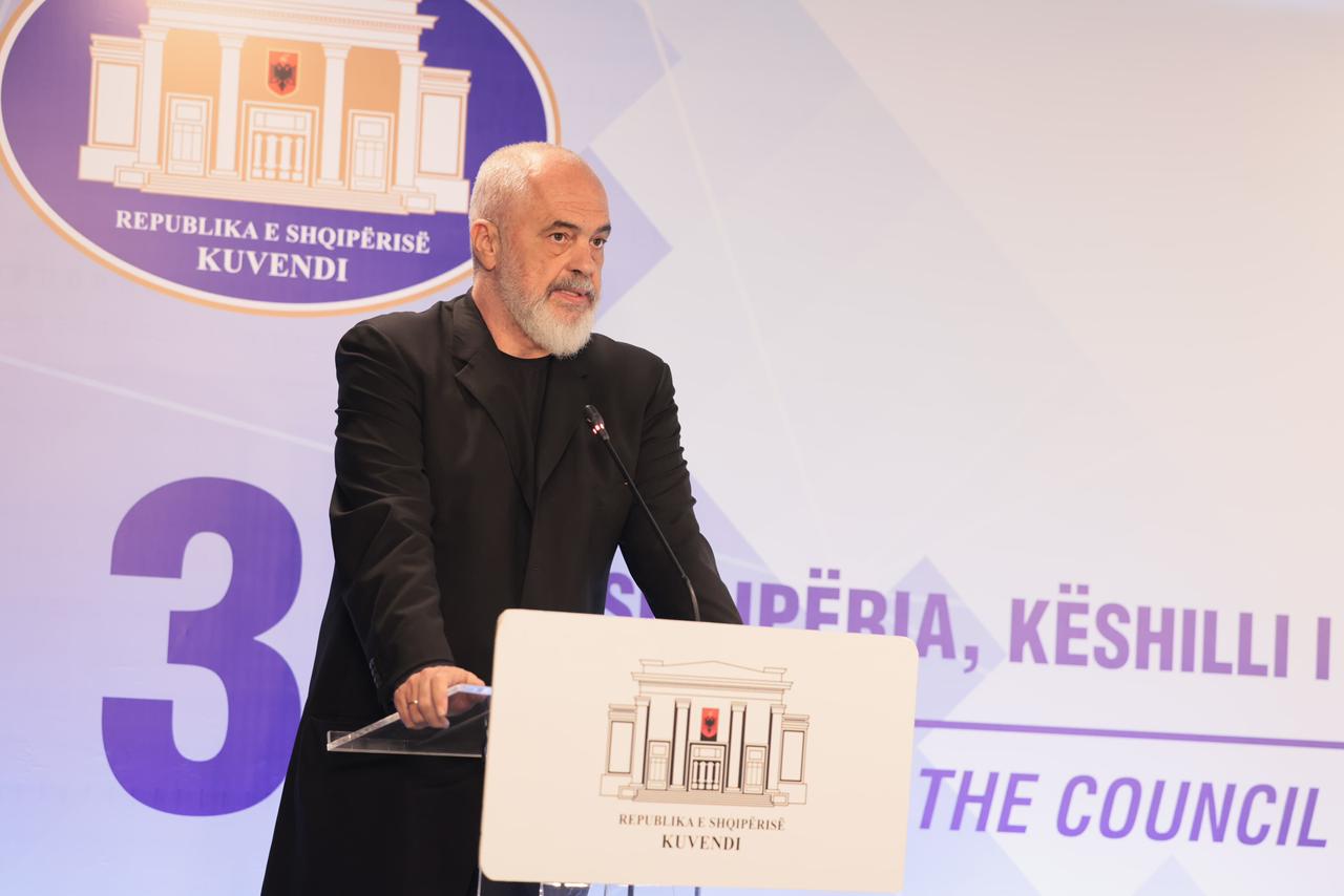 “Komisioni i Venecias, udhërrëfyes i matur”/ Rama: Kontribut në reformën në drejtësi dhe kodin zgjedhor