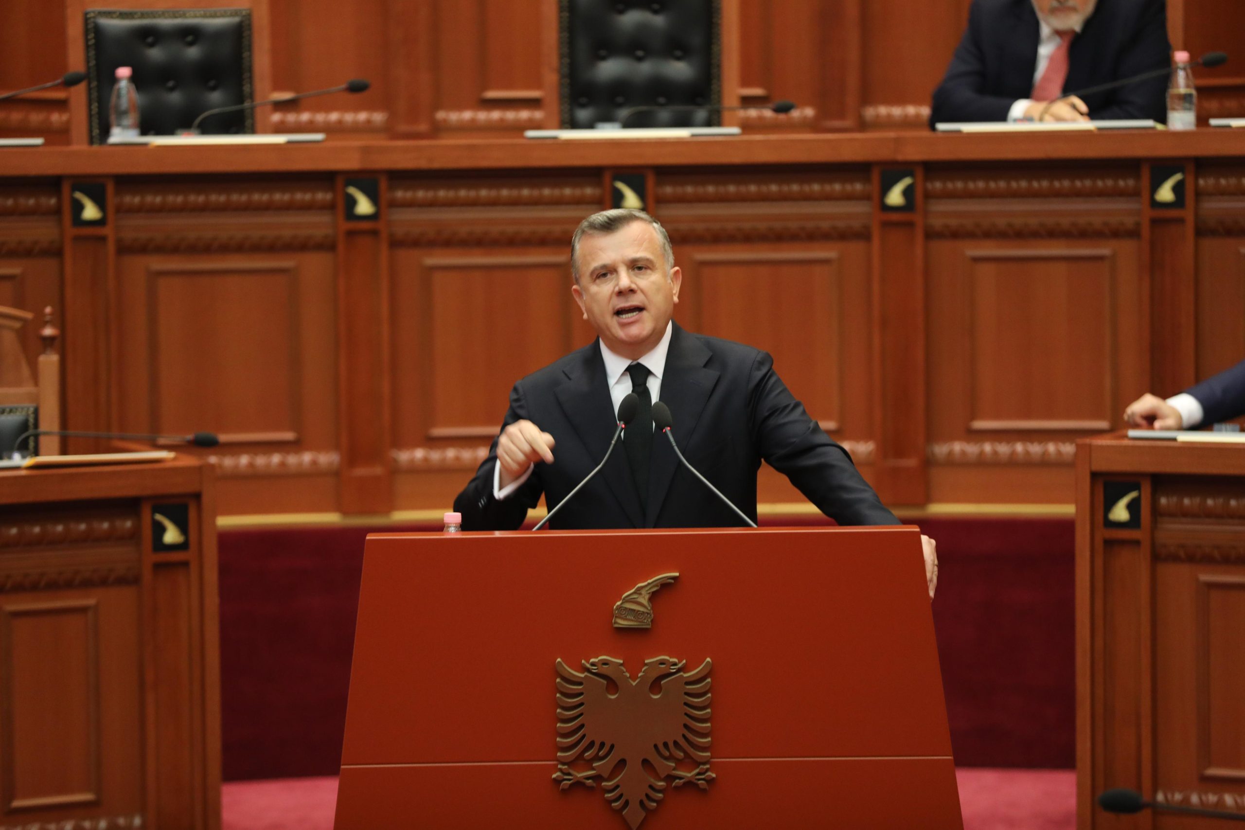 Drejtësia në Kuvend, PS “tremb” Berishën/ Balla: Qëndrojini marrëveshjes, ose kalojmë në votim!