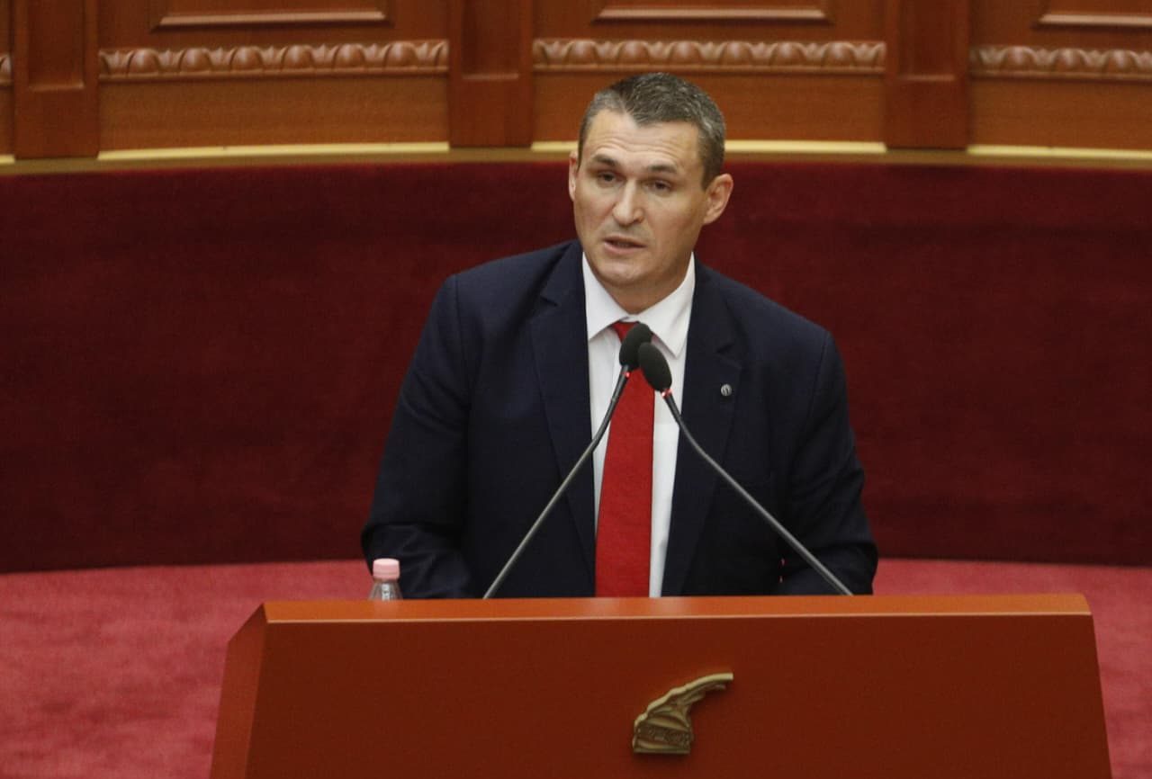 Dumani, vetëm përballë Berishës/ Emocione në shfaqjen e fundit si kreu i SPAK: Nuk ka të paparekshëm