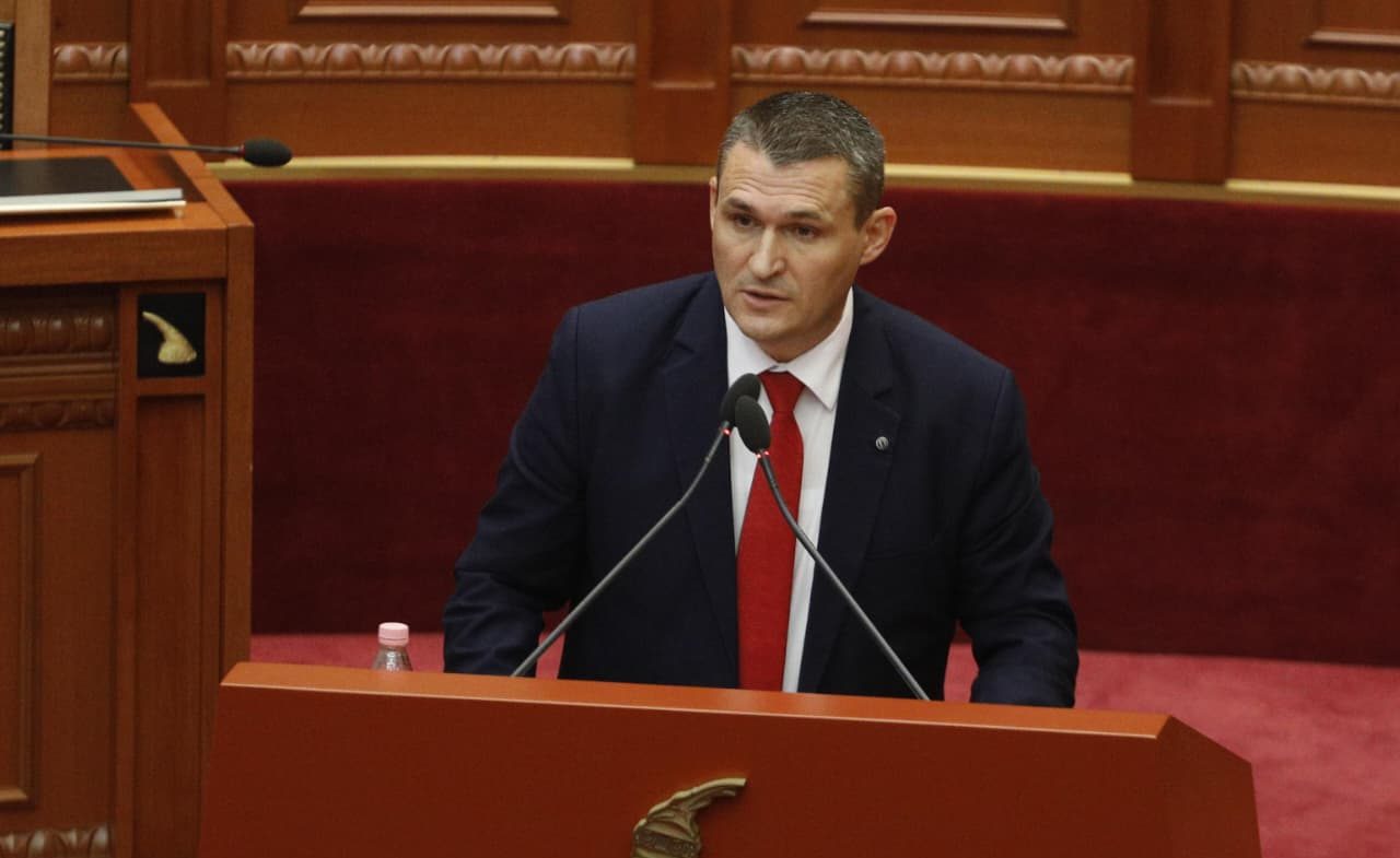 “Pasuritë e sekuestruara, mbi 65 milionë euro”/ Dumani në Kuvend: 48 të proceduar për krime zgjedhore