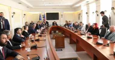 Fati i zgjedhjeve të parakohshme në Kosovë/ Osmani: Synojmë shmagien e votimeve të reja