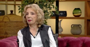 ““Mandarinet” e Simon De Beauvoir ‘flasin’ shqip”, Çuli: Roman me jehonë të fortë emocionale