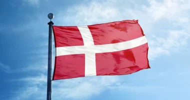 “Po vjedhin fëmijërinë”/ Danimarka planifikon të ndalojë rrjetet sociale për moshën nën 15 vjeç