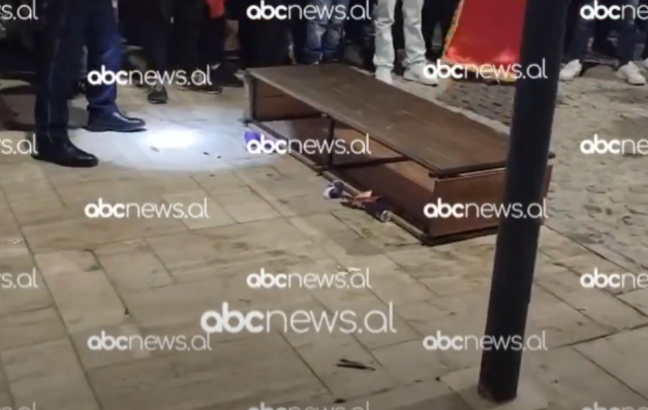 VIDEO/ Incident në Prishtinë pas golit të Shqipërisë. Një i arrestuar pas gjuajtjes në ajër me fishekë