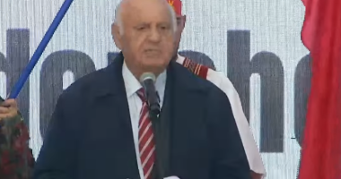 “Dëshimtarët amerikanë po tregojnë fakte në Hagë”/ Tubimi pro UÇK, ish presidenti Moisiu: Liria e Kosovës u fitua me gjak