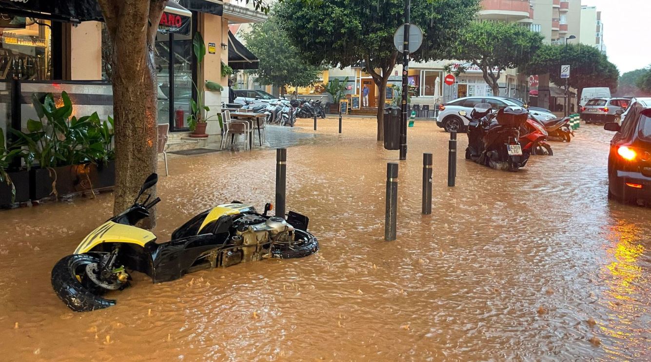 Përmbytje katastrofike në Ibiza, ishulli goditet nga stuhia më e rëndë në 73 vite