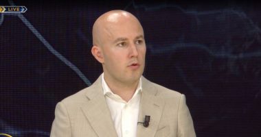 “Rusia kërkon dorëzimin e ushtrisë ukrainase”/ Ledion Krisafi: Ukraina nuk e fiton dot luftën në terren