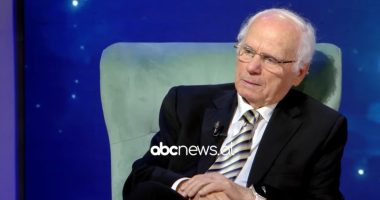 “Valsi i lumturisë” së Llaqi Nakos/ Rrëfet koreografi i njohur: Jeta në skenë, më ka ‘pasuruar’ dhe mbajtur me ritmin e kohës