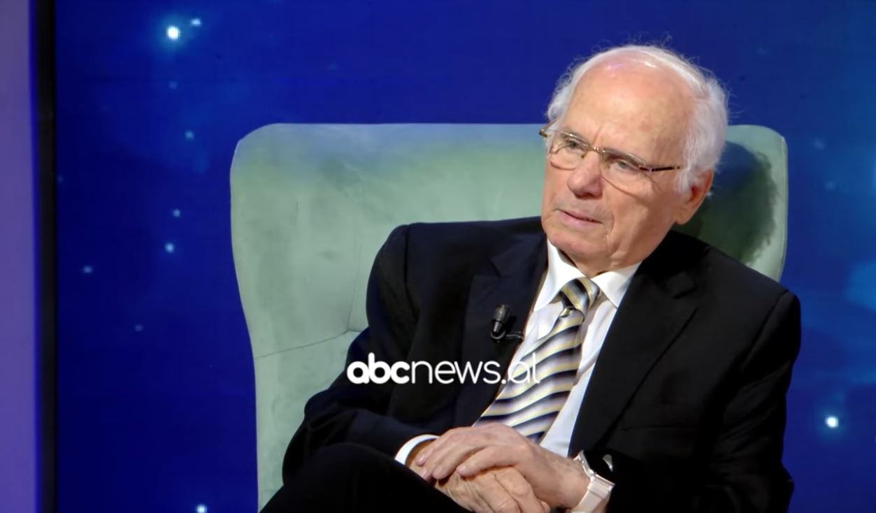 “Valsi i lumturisë” së Llaqi Nakos/ Rrëfet koreografi i njohur: Jeta në skenë, më ka ‘pasuruar’ dhe mbajtur me ritmin e kohës