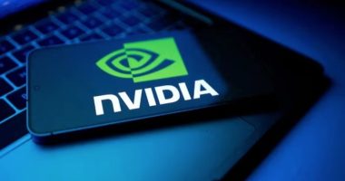 Vlera e aksioneve të Nvidia-s i afrohet rekordit prej 5 trilionë dollarësh