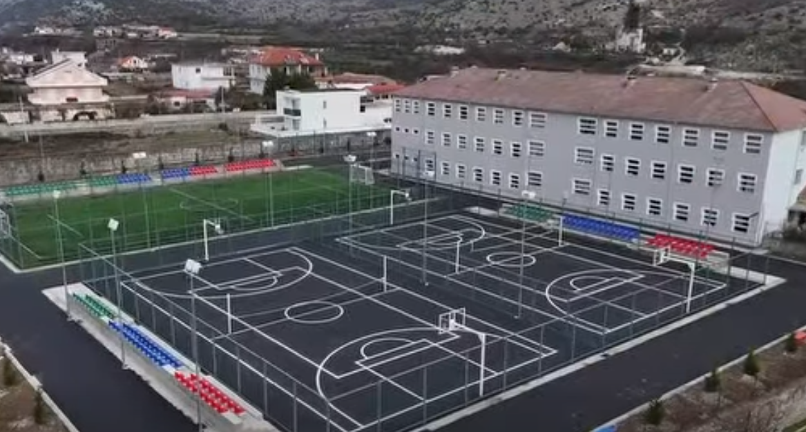 Rama ndan pamje nga transformimi i shkollës së mesme të përgjithshme “Adem Haxhija” në Shkodër