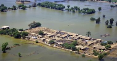 Pakistani vlerëson humbjet nga përmbytjet që shkaktuan mijëra viktima