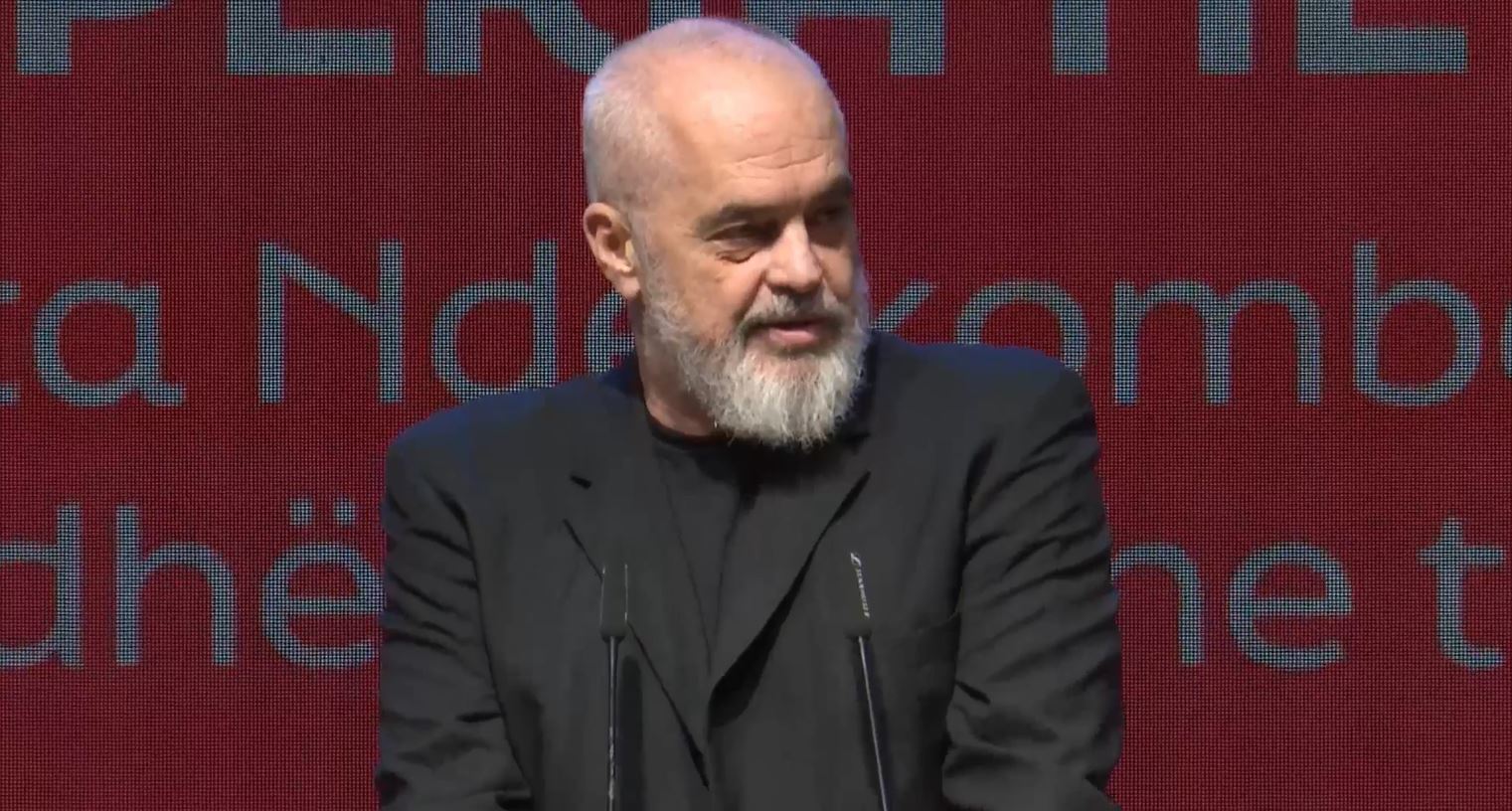 Raporti i OECB për arsimin në Shqipëri/ Rama: Mësuesit s’kishin asnjë garanci, sot s’i lëviz njeri nga vendi i punës