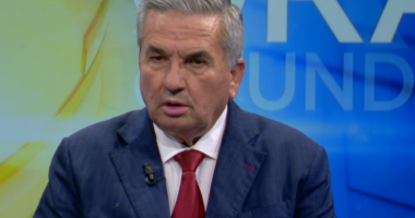 “Kombi shqiptar u bashkua në Tiranë”/ Beqiri: UÇK, një ndër epopetë më të lavdishme të shqiptarisë