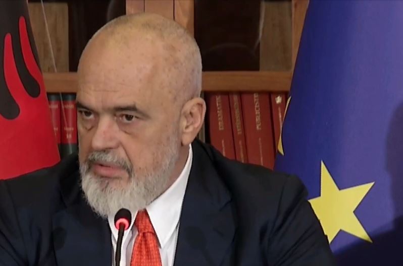 “Çmontimeve do t’i shkojmë deri në fund”/ Rama: Bizneset të ushtrojnë aktivitetin edhe jashtë, por si në qytetet evropiane