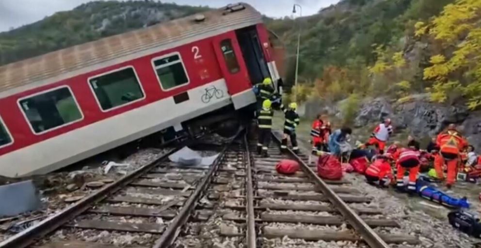 Përplasen dy trena në Sllovaki, 20 të plagosur