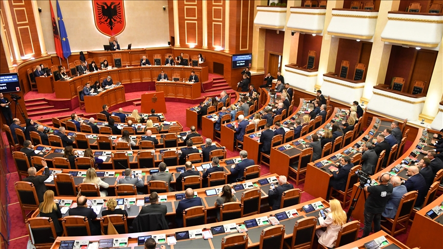 Kuvendi në seancë plenare/ Drejtësia bën bilancin para deputetëve, pritet ngritja e ‘Zgjedhores’ dhe ‘Territoriales’