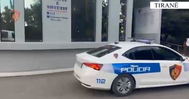 Plagosi me mjet prerës një person/ Tiranë, arrestohet 51-vjeçari