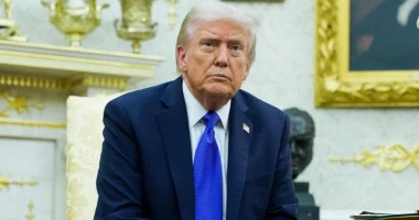 Trump: Rusia duhet t’i japë fund luftës në Ukrainë në vend që të testojë raketa