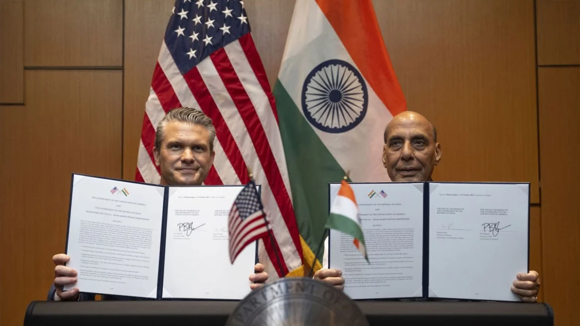 SHBA dhe India nënshkruajnë një marrëveshje kornizë dhjetëvjeçare për mbrojtjen