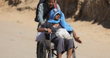 Izraeli bllokon rrugën kryesore për në Gaza, u jep banorëve mundësinë e fundit për t’u larguar