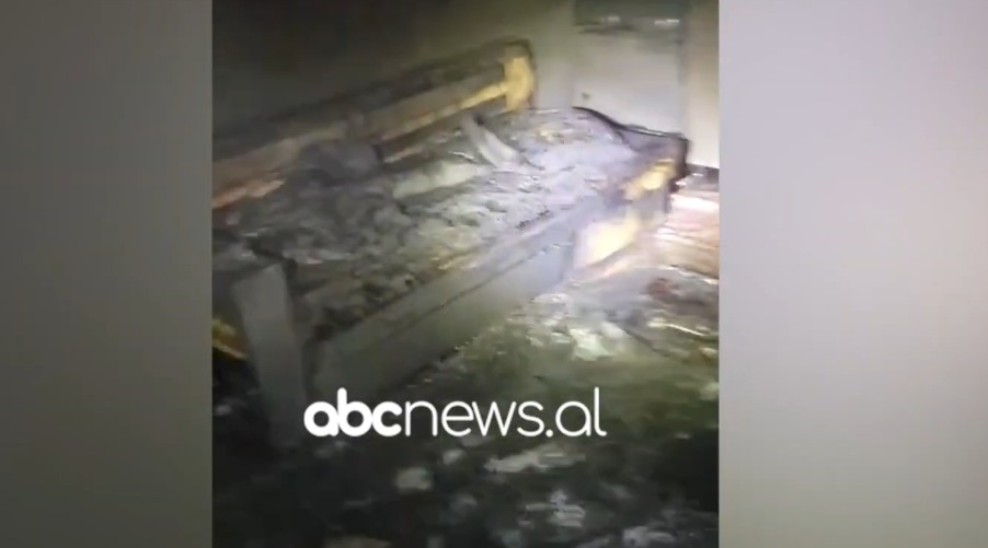 VIDEO/ Zjarri në Maliq, pamje nga brenda banesës së shkrumbuar nga flakët