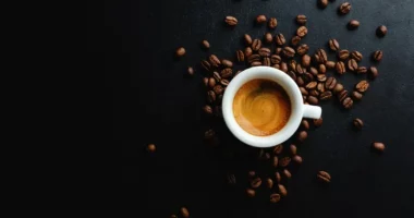 Studimi: Edhe një kafe në ditë ul rrezikun e aritmisë