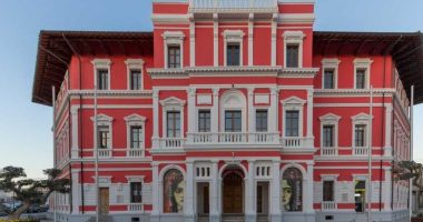 Kryetare e re, bashki e re/ Vlorë, ndryshime në strukturë, numër dhe paga