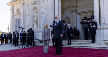 Mbledhja e qeverive të Shqipërisë dhe Italisë/ Rama ndan fotot: Në ditën historike të marrëdhënieve tona ndërkombëtare