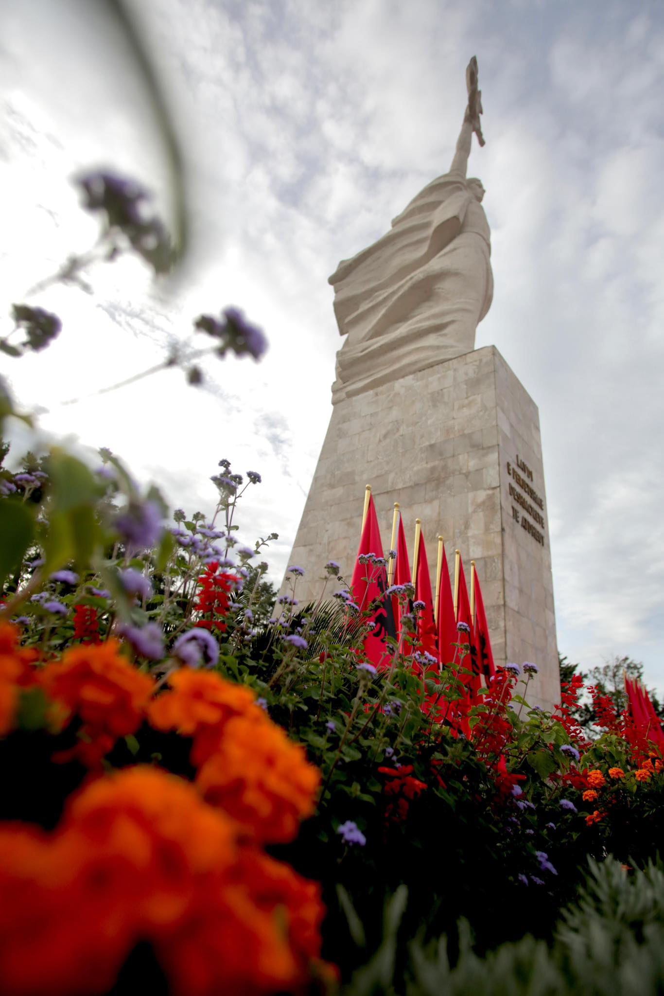 29 Nëntor  81 vjetori i Çlirimit të Shqipërisë  Rama  Urime festën kombëtare 