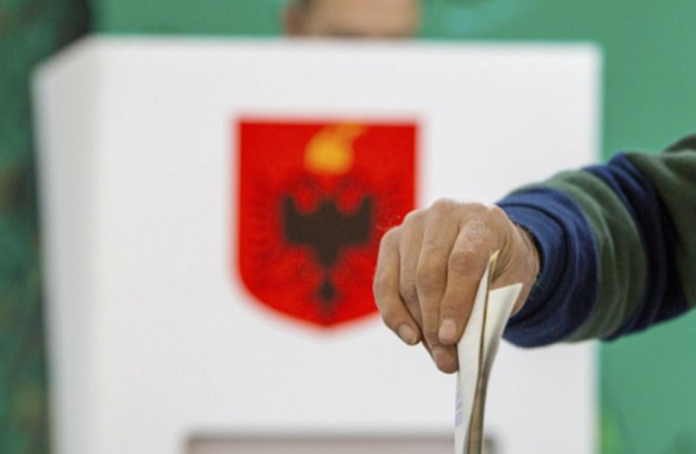 Eleições Locais Urgentes na Albânia: Cidades Escolhem Novos Líderes!