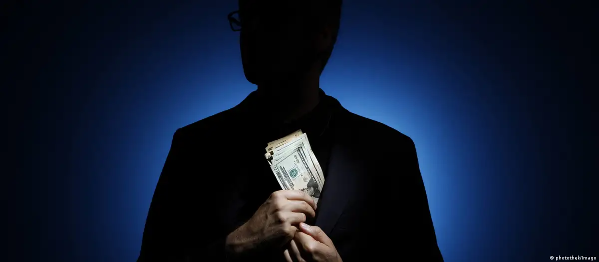 Dy ministra dhanë dorëheqjen  zgjerohet skandali i korrupsionit në Ukrainë