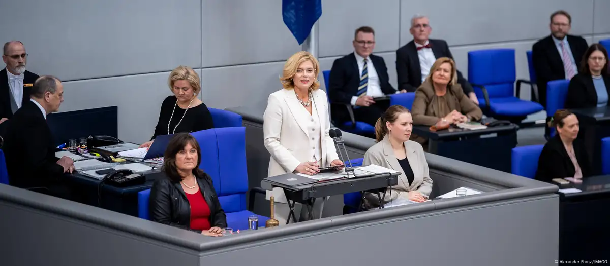  Të kriminalizohet prostitucioni   Kryetarja e Bundestagut  Gjermania  bordello e europës