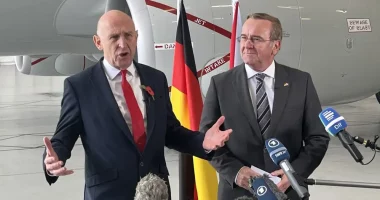 Gjermanët mësojnë gjueti nëndetësesh nga britanikët