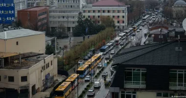 Mosmiratimi i buxhetit në Kosovë, rrezikon mirëqenien sociale