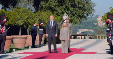 Mbledhja e dy qeverive/ Kryeministri Rama në Romë, pritet me ceremoni zyrtare nga Meloni