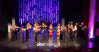 Elbasani, në tingujt e muzikës klasike/ Teatri “Skampa” mirëpriti Edicionin e 10-të të Festivalit Ndërkombëtar