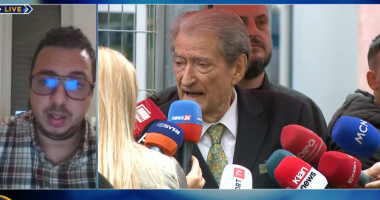 21 Janari / “Bomba” e gazetarit: Berisha mbante kallashnikov në dorë, ndaj janë fshirë serverat e Kryeministrisë