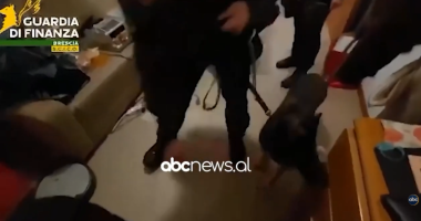 Goditet rrjeti italo-shqiptar/ Brenda bazës së trafikantëve, publikohen pamjet e aksionit në Itali