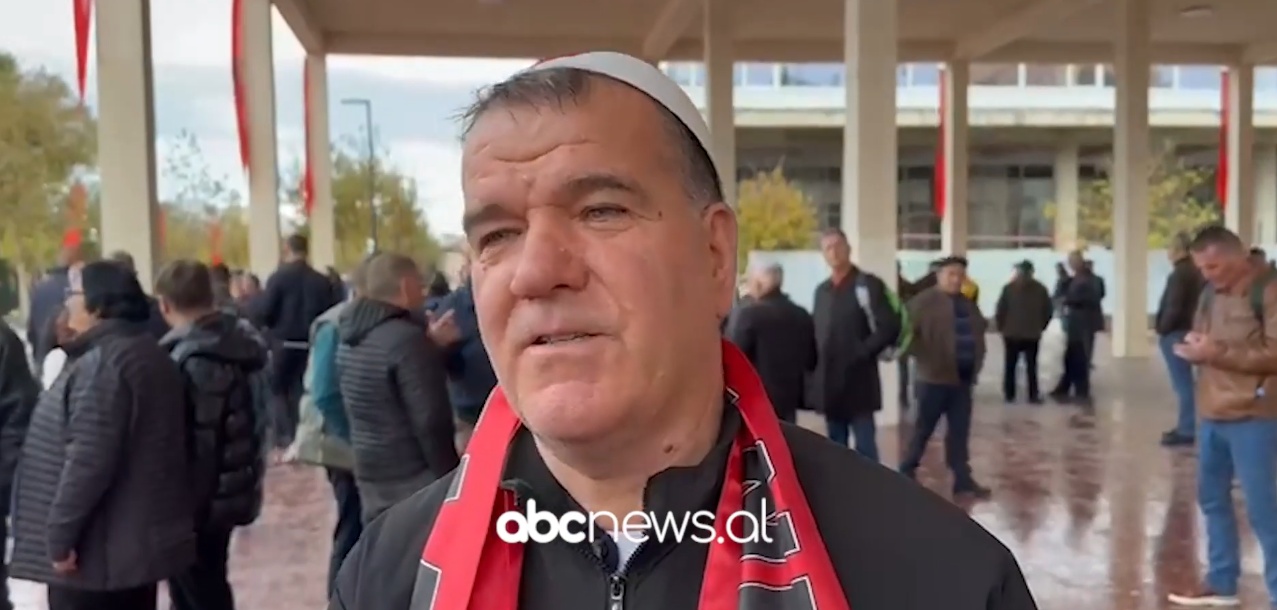 “Erdhëm në Vlorën heroike”, shqiptarët e Kosovës festojnë Ditën e Flamurit