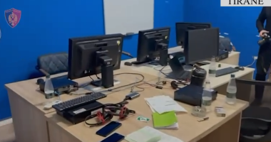 Mashtronin të huajt për të investuar në bursa fiktive / Goditet grupi në Tiranë, disa të arrestuar