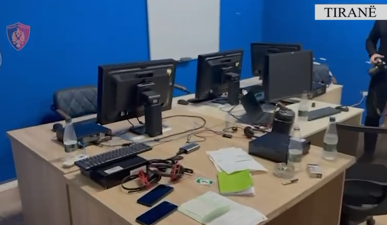mashtronin-te-huajt-per-te-investuar-ne-bursa-fiktive-goditet-grupi-ne-tirane-disa-te-arrestuar