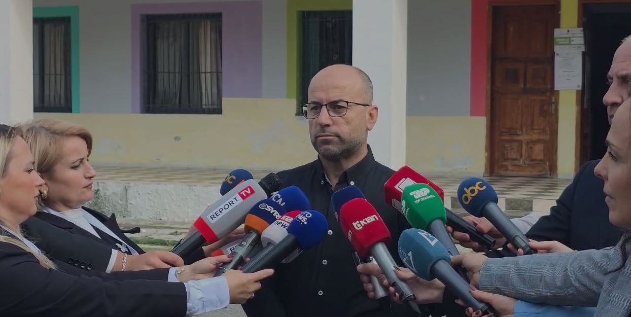 Zgjedhjet në Cërrik, voton kandidati i pavarur Amarildo Hoxha: Kushdo qoftë fituesi duhet t’i shërbejë qytetit