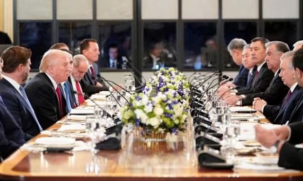 Trump dhe liderët e Azisë Qendrore arrijnë marrëveshje për mineralet e rralla