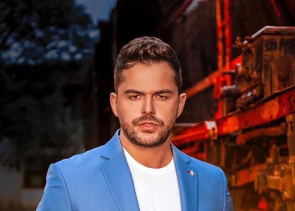 Ndërron jetë këngëtari Shpat Kasapi