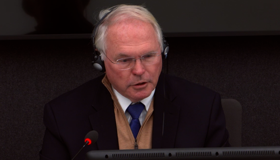 Hill përfundon dëshminë e tij në Hagë: Thaçi s’mund t’i lëvizte gjërat brenda UÇK-së